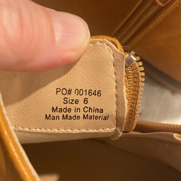 6 Brown Short boots - zippers on both sides - lightly work - Picture 4 of 6